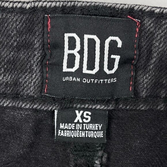 BDG Urban Outfitters Frayed Hem Denim Mini Skirt Size XS Black Asymmetrical - Picture 4 of 9